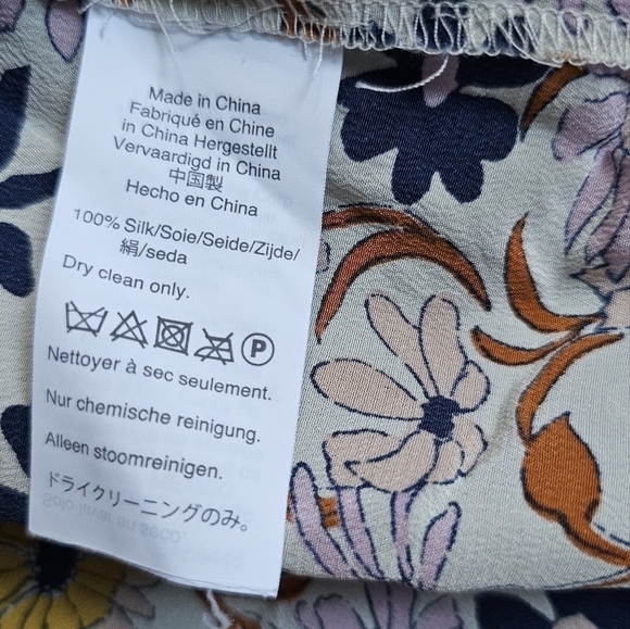 Madewell Silk Tie-Front Cami Top in Wildflower Garden - Picture 6 of 6